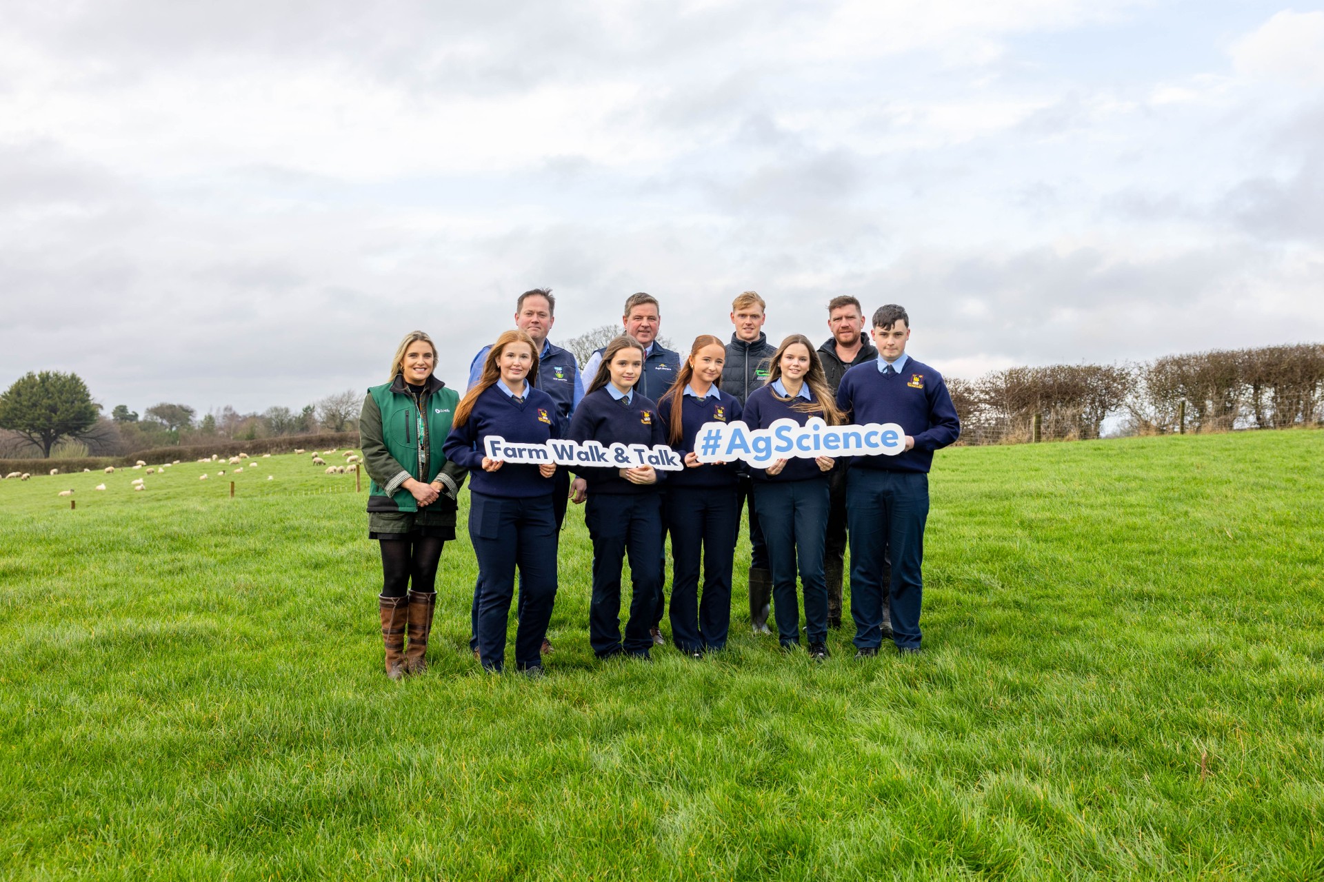Gráinne McGrath, Laois and Offaly Education and Training Board; Damien Dempsey, School of Agriculture and Food Science, University College Dublin; Agri Aware Chair Shay Galvin; Eogan Callaghan, Teagasc; Shaun Diver, Irish Farmers Journal, pictured alongside students from Tullamore College.